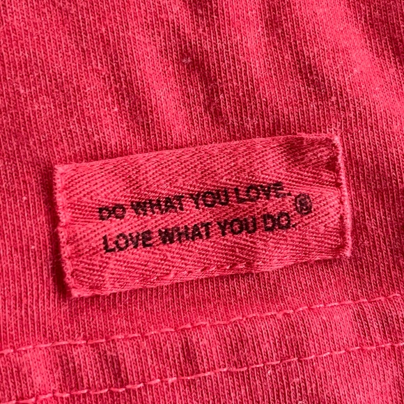 Life Is Good Men's Vibrant Red Long Sleeve T-Shirt Crusher Tee M Medium EUC - Picture 2 of 4